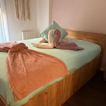 Appartement T2 Rez De Jardin - Disneyland Paris 6 Min Бюссі-Сен-Жорж Екстер'єр фото
