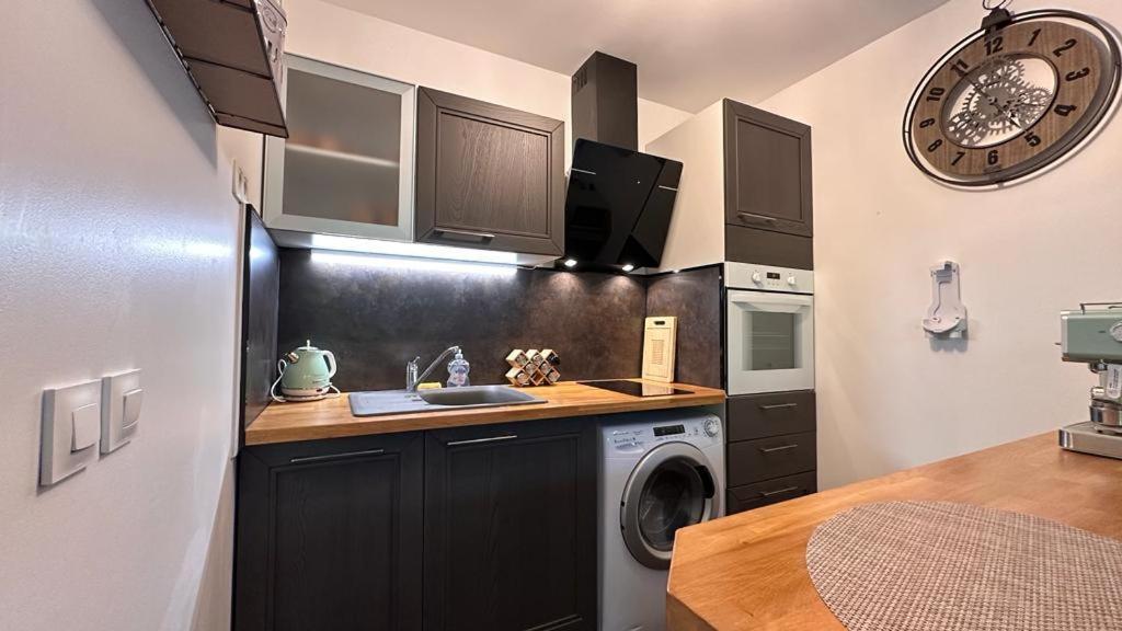 Appartement T2 Rez De Jardin - Disneyland Paris 6 Min Бюссі-Сен-Жорж Екстер'єр фото